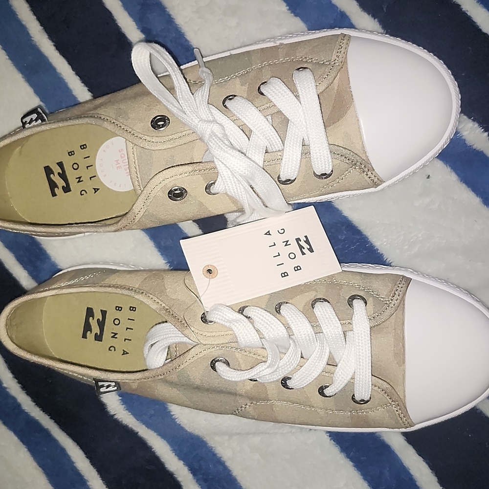 NWT BillaBong sneakers